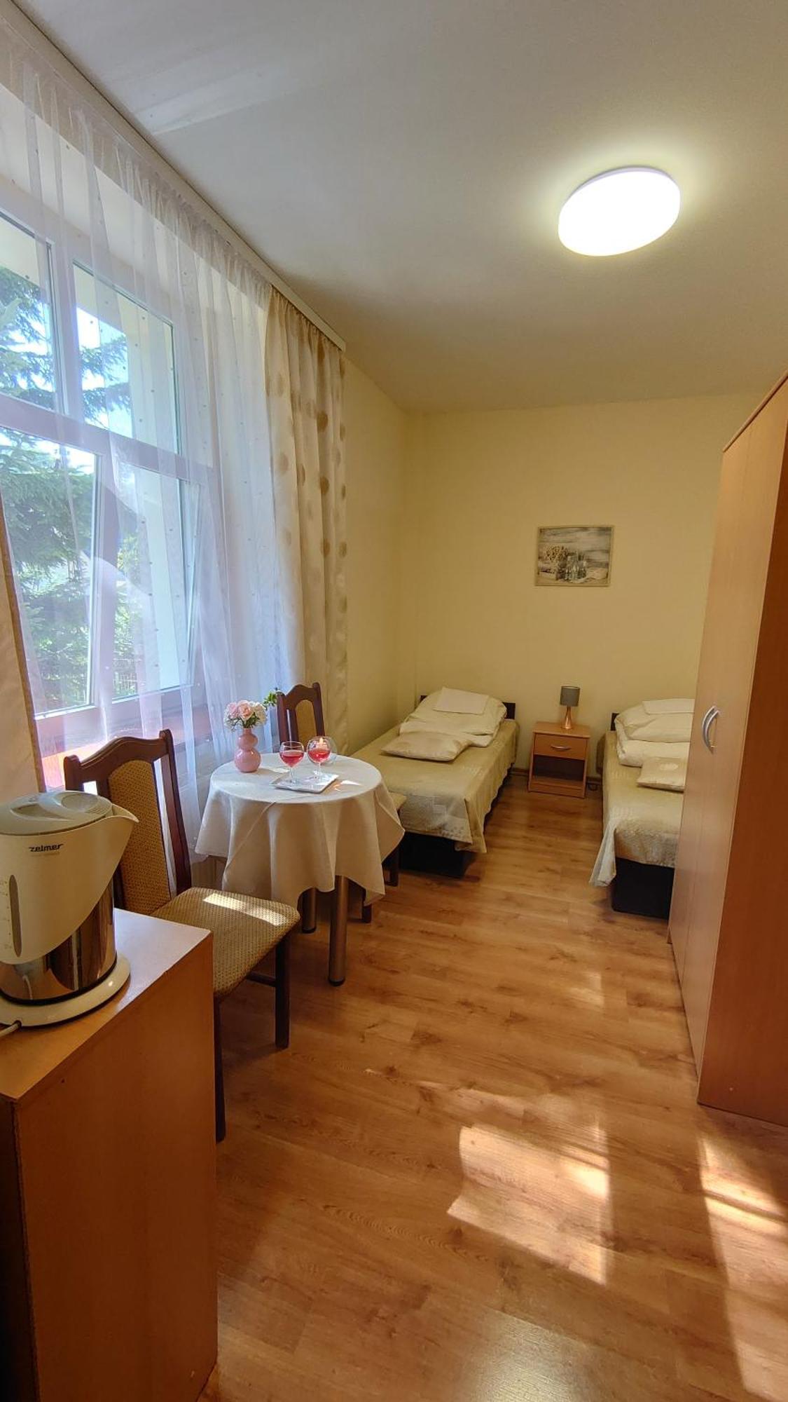 Gosciniec Jas -Sniadania I Obiadokolacje Szwedzki Stol W Cenie Bezplatny Parking Шклярска Поремба Екстериор снимка
